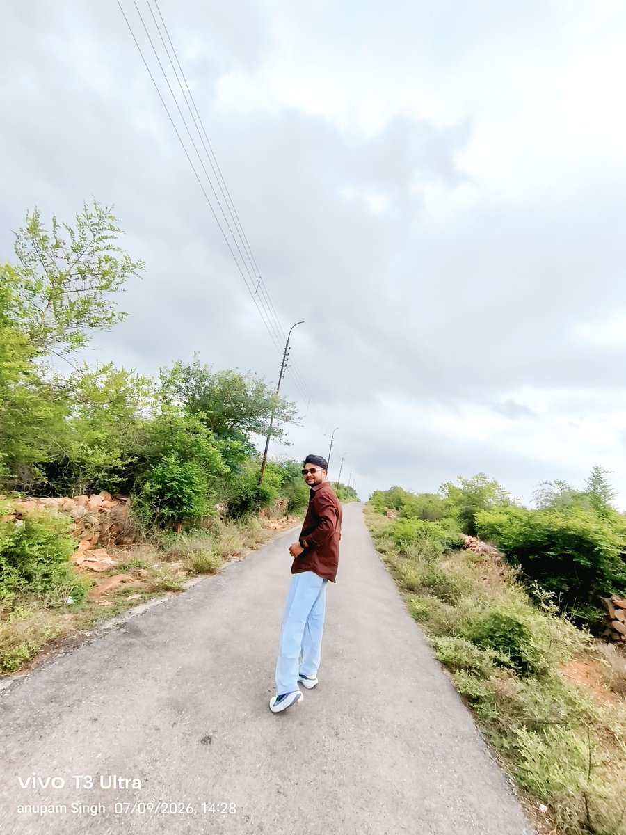 EdingSingh's tweet photo. ๐๐ฅ Hum Khamosh Zaroor Hain, Kamzor Nahi๐๐ Apni Pehchaan Ke Liye Mashhoor Hain
.
.
#anupam_singh63_official #likeme #followme #liker #like https://t.co/Wq5HwQpOaf
