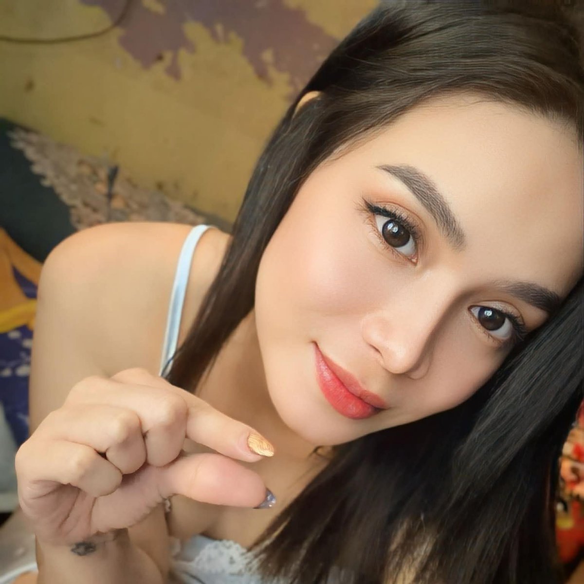 PnayXlove's tweet photo. Welcome me back losers 🥰 let's have fun
#Paypig #findom #asianfindom #findomaus #geldherrin #geldsklave #Findomitalia #findomuk #humanatm #zahlschwein #rtgame https://t.co/vI2Z5IPSsY