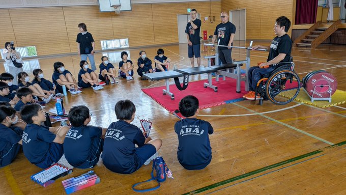 PRT_fukushima's tweet photo. 日本パラ・パワーリフティング連盟（JPPF）、7月6日、福島市立荒井小学校において、「応援には本当に力があるの？」をテーマにした体験型教育プログラムを実施
https://t.co/reyZtvjiKS　@PRTIMES_JP https://t.co/9oHD93SUd4