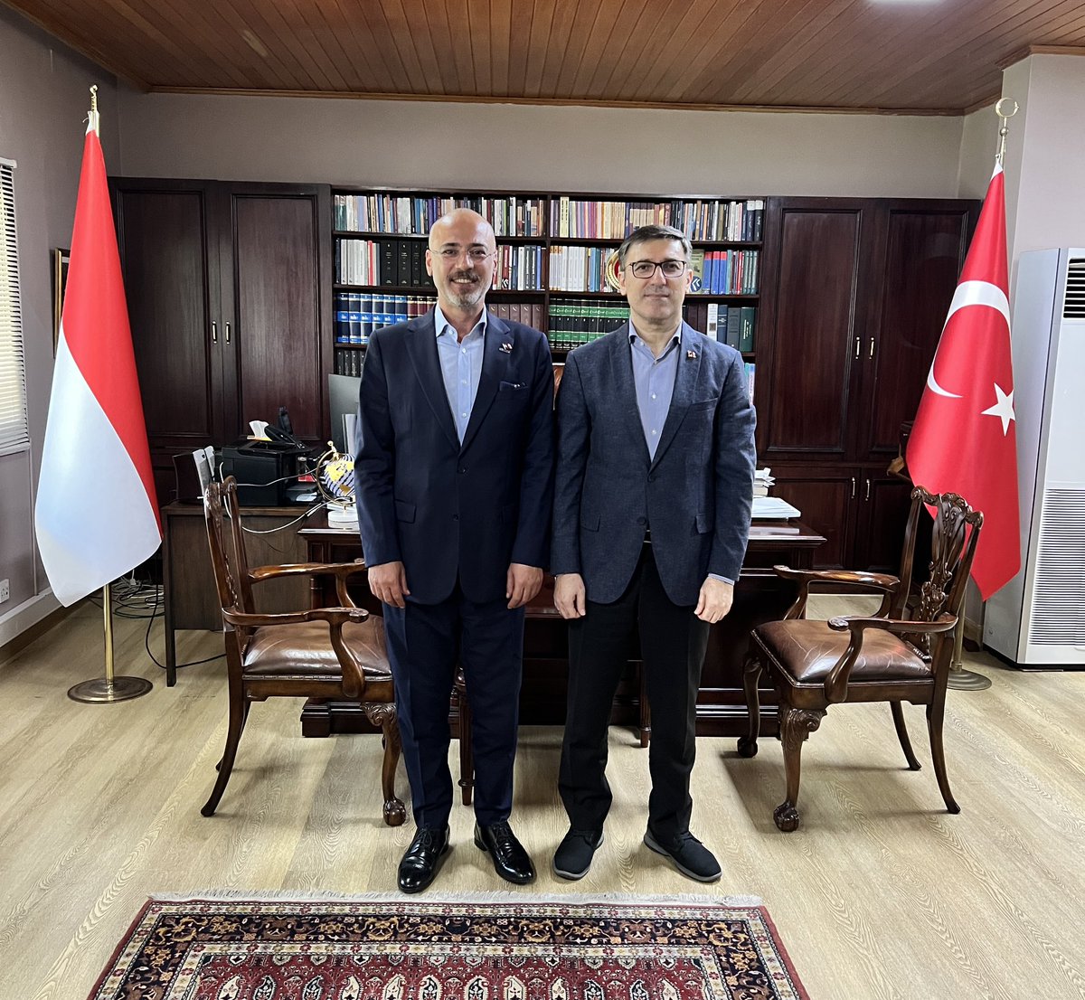 tkucukcan's tweet photo. ASEL Grup Başkanı Sayın Yunus Ete’ye (@yunusete1) nazik ziyaretlerinden dolayı teşekkür ediyorum. https://t.co/q0xH8Bo9IA