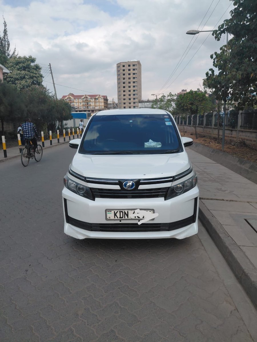 SleeksterAuto's tweet photo. TOYOTA VOXY
🚗 YOM 2015
⚙️ 2.0L PETROL ENGINE
🔄 AUTOMATIC TRANSMISSION
💰 PRICE: 1,750,000 https://t.co/ionX08g14b