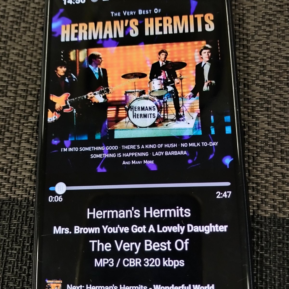 mixturesweet's tweet photo. ええ天気ですね♥はいはい（；^ω^）仕事だい💕
お昼BGMはブリティッシュビート物
#DaveClarkFive 
#HermansHermits 
#TheZombies 
#GerryandthePacemakers 
（；^ω^）それもこれも60sは
垢抜けてくると退屈ナノが苦痛💧
サイケに走るかめいっぱい泥臭くなるか
そんな気がする🎵 https://t.co/phyv8gKBvv