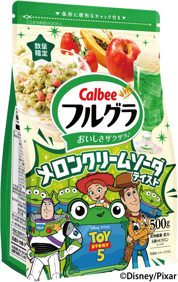 DtimesDelicious's tweet photo. ウッディやバズ、リリーパッドたちが目印！
カルビー「フルグラ メロンクリームソーダテイスト」ディズニー＆ピクサー映画「 #トイストーリー 」パッケージ
7月13日より全国のコンビニエンスストア以外の店舗で販売スタート☆
詳細→https://t.co/YZ8d17YZ3w https://t.co/tB5C0mdzuL
