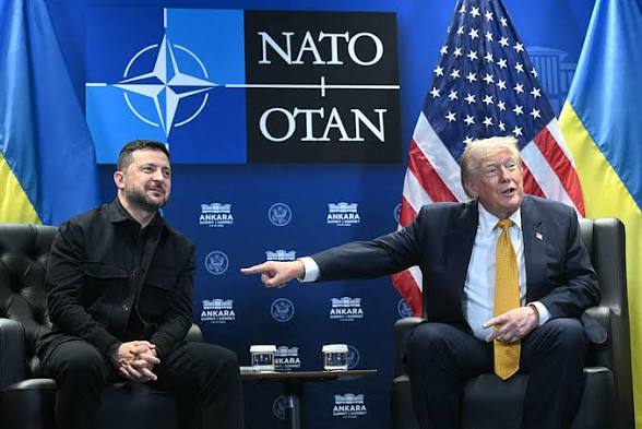 warsurv's tweet photo. Trump: "Let's give Zelensky Patriots to strike deep into Russia..."  

Putin's response: "Let's give the Oreshnik to Iran to strike deep into the USA "

🇺🇸🇷🇺🇮🇷🇺🇦 https://t.co/qv6lyUN9Qw
