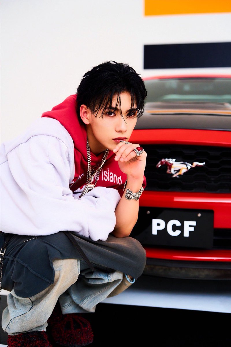 psyfe_member's tweet photo. “DIFFERENT” เป็นยังไงบ้างครับ 
ชอบกันมั้ยเอ่ย?✨
ผมขอฝากอัลบั้มนี้ด้วยนะครับทุกคน 😊

เรามาจับมือกัน พาอัลบั้มนี้ขึ้นอันดับ 1 บนชาร์ตกันนะคับ!🔥

#PSYCHICFEVER
#KOKORO #小波津志
#PCF_DIFFERENT https://t.co/JeWnMt6oXD