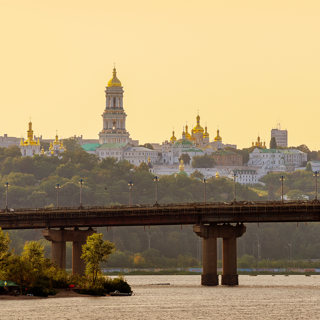 kievfoto's tweet photo. 975 років Києво-Печерській Лаврі
#київфото #kyiv #лавра #києвопечерськалавра #kyivpechersklavra https://t.co/AigCEAfeTJ
