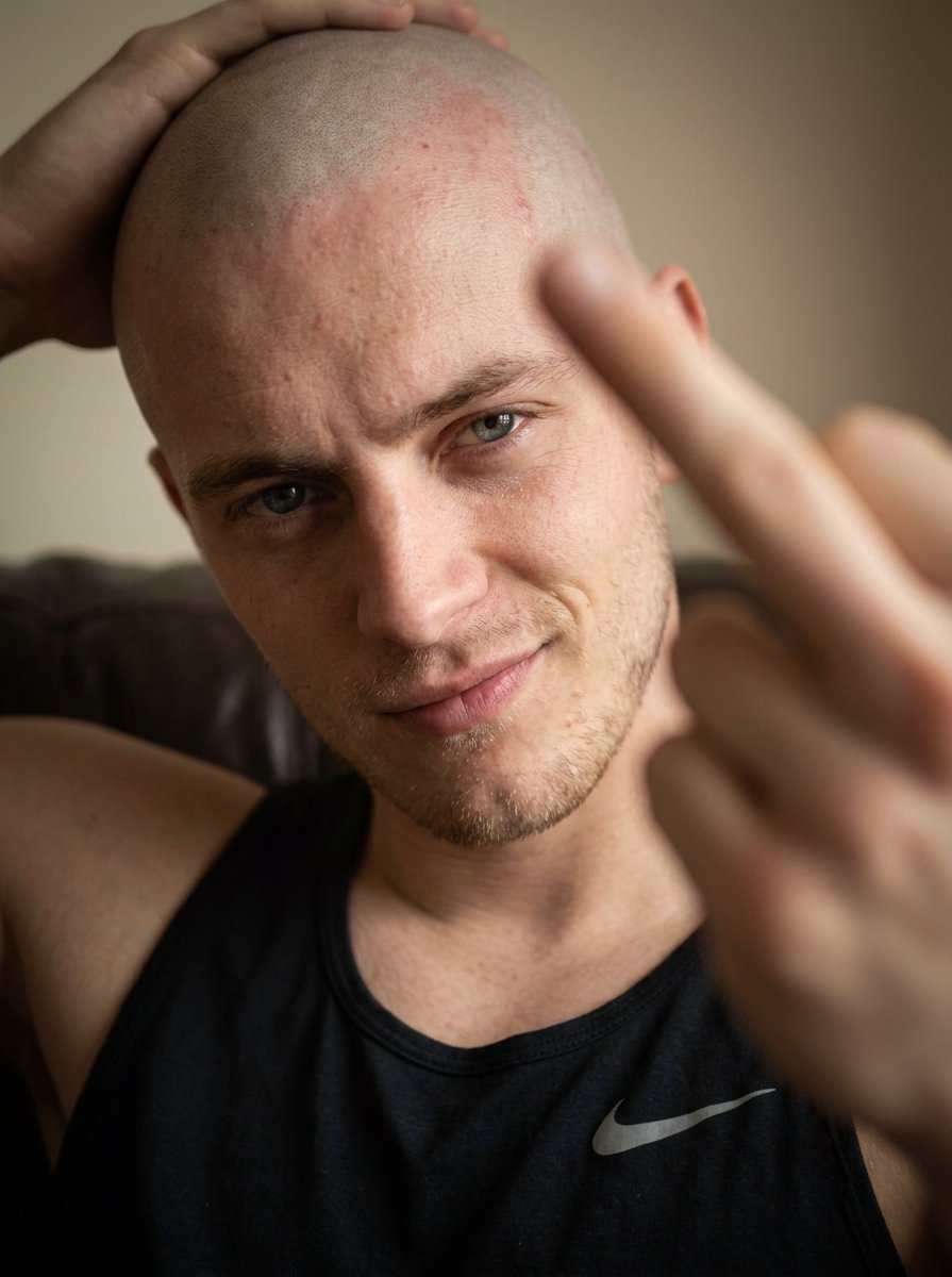 Buzzitallofff's tweet photo. I've asked him to give me a buzzcut - he purposely forgot to put on the guard... ๐จ๐ผโ๐ฆฒ๐ช
What do we think of the result lads?
#Bald #SummerBuzzcut #ShavedHead #Skinhead #ForcedShave #ShorterthanExpected #WhereIsTheBuzzcut https://t.co/jMDeGxlSE2