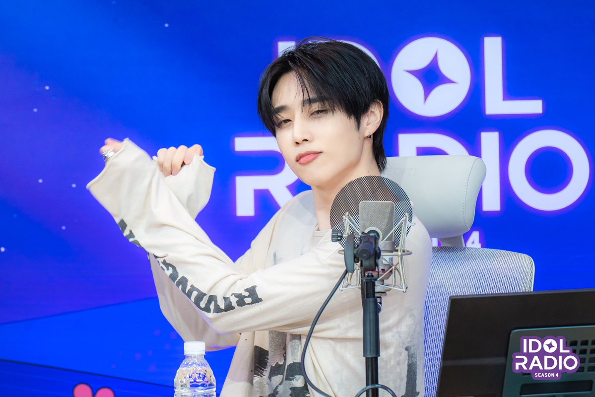 idolradiokorea's tweet photo. [#아이돌라디오4 앨범 260708]

 EP#237 집중💛 아돌라에 하투하 나옵니탱🍋 (DJ 선우)

아돌라 월간 낚시🎣
레몬빛 대어를 잡은 떤디탱
ㄴ부록 : 볼찌빵탱탱탱 무한제공의 날🍋

#MBC #IDOLRADIO #아이돌라디오 #더보이즈 #선우 https://t.co/FJhkE3ugqM