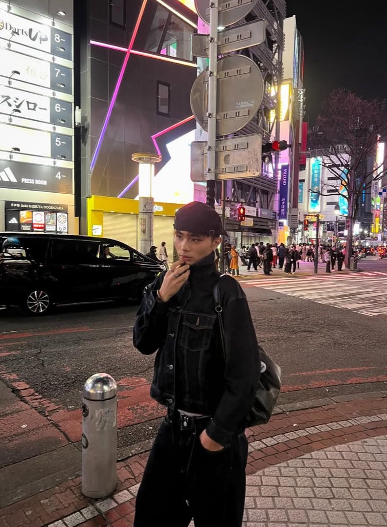 koruptdz's tweet photo. ⠀ ⠀ ⠀ ⠀ ⠀ ⠀ ⠀ ⠀ ⠀ ⠀ ⠀ ⠀ ⠀ ⠀ ⠀ ⠀
⠀ ⠀ ⠀ ⠀ ⠀ ⠀ 
⠀ this street made me feel
 ⠀like a character on gossip girl.
 ⠀ ⠀ ⠀ ⠀ ⠀ ⠀ ⠀ Anyways, I can sense today’s 
⠀ ⠀ ⠀  ⠀ ⠀ ⠀ ⠀ gonna be draining sighs.
⠀ ⠀ ⠀ ⠀ ⠀ ⠀ ⠀ ⠀ ⠀ ⠀ ⠀ ⠀ ⠀ ⠀ ⠀ ⠀ https://t.co/qKwZj26Lyd