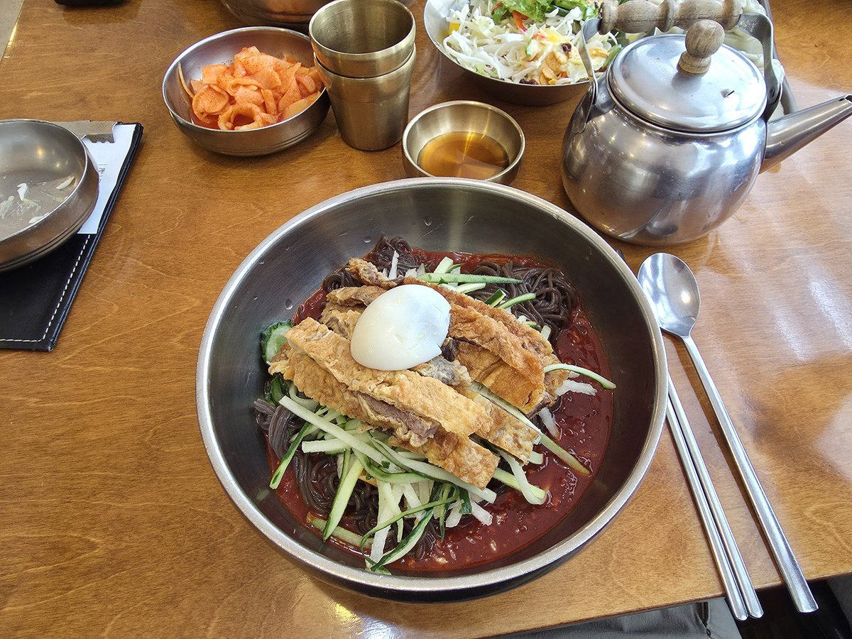 Onion5394's tweet photo. 진주에서 첫끼 https://t.co/3q9gQFzXTK