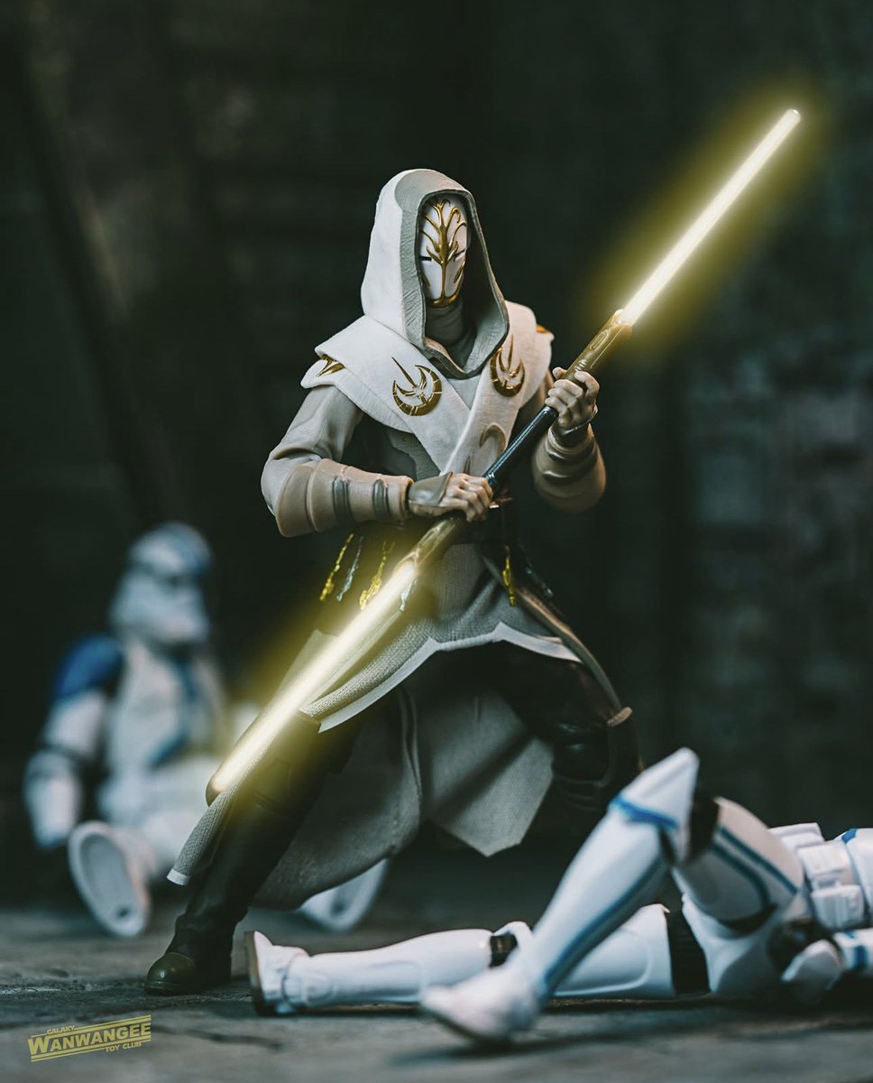 Honestream928's tweet photo. A Temple Guard making his final hold against the 501st🔥✍️🔥
Day 29 of posting anything Temple Guard related until Hasbro releases the Black Series 2-pack so I can army-build my goats⚜️
Credit to “wanwangee” on Instagram
#starwars #blackseries #templeguard https://t.co/8v3R9LMZyy