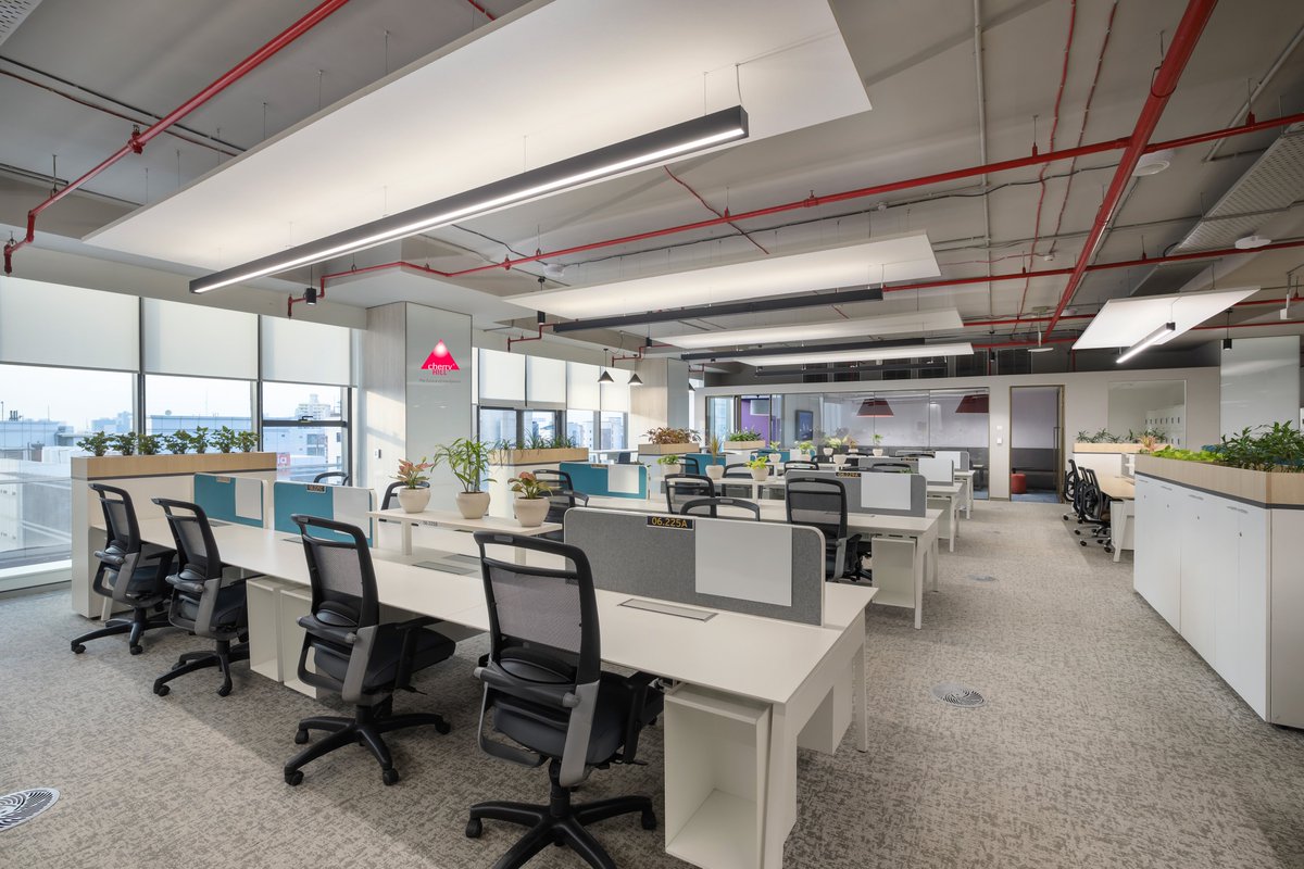 CherryHillDelhi's tweet photo. Where modern design meets productivity. ✨ We delivered a contemporary workspace for an Advisory & Consultancy Services firm in #Gurugram, blending elegance, #functionality, and a vibrant work culture.
#CherryHillInteriors #WorkplaceDesign #OfficeInteriors #CorporateDesign https://t.co/tf2Rzy3nNn