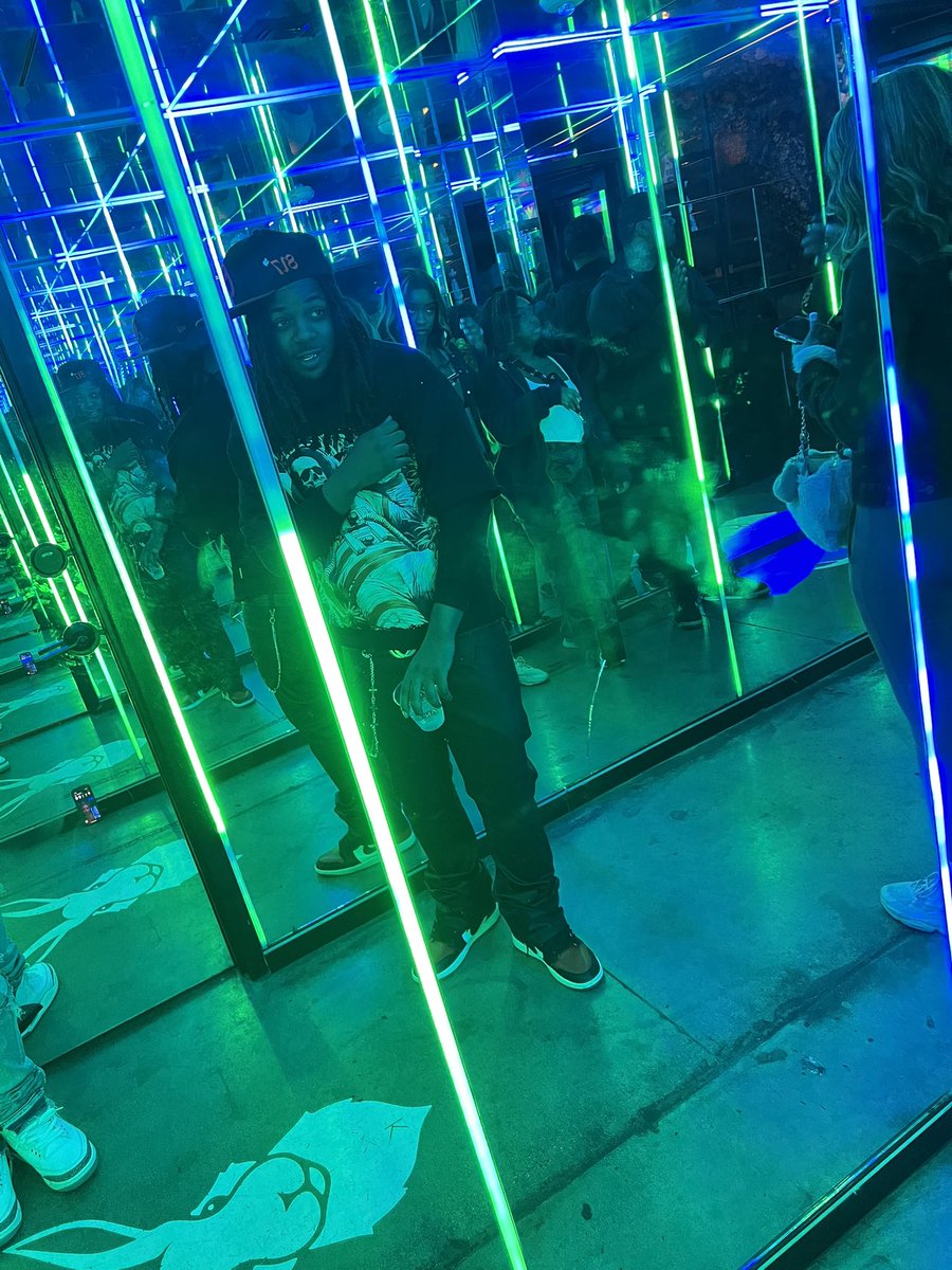 BANKROLL5L's tweet photo. https://t.co/yXvv7fBBBR
