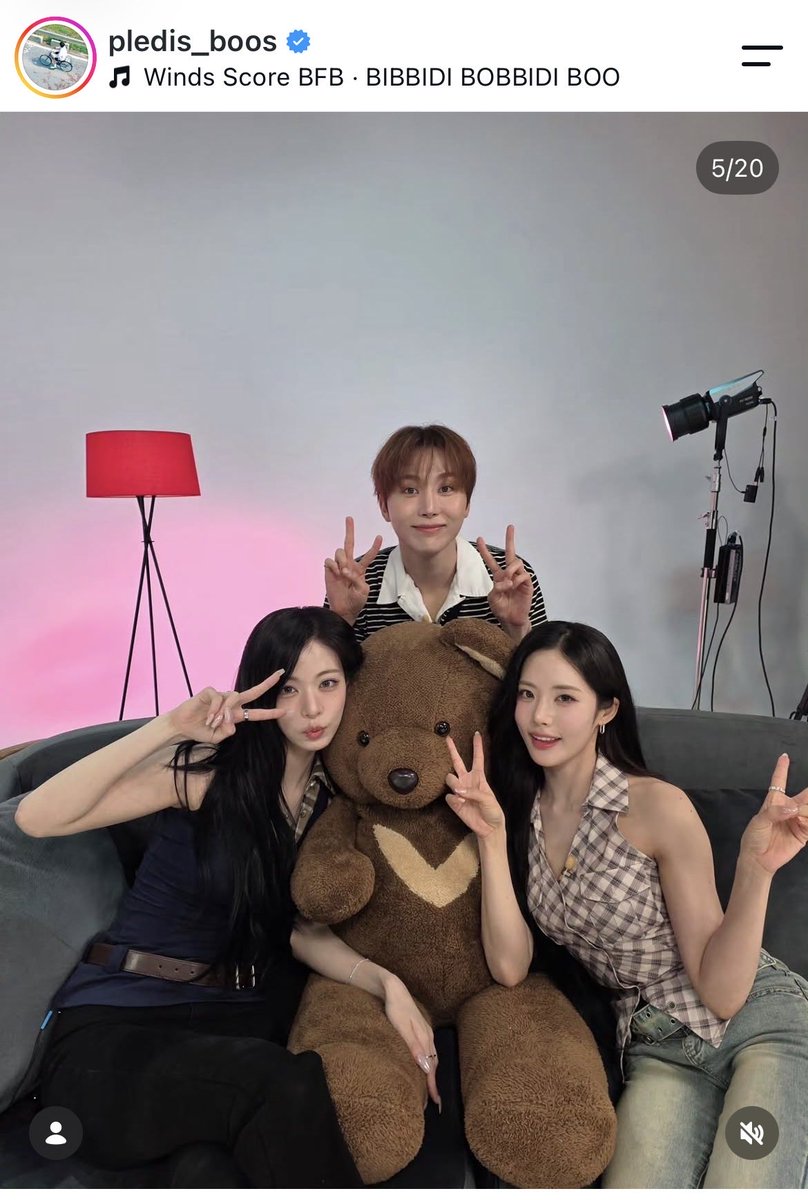 fromisbase's tweet photo. SEVENTEEN’s Seungkwan posted a picture with Chaeyoung and Jiwon on Instagram. https://t.co/rSHh8OnVbn