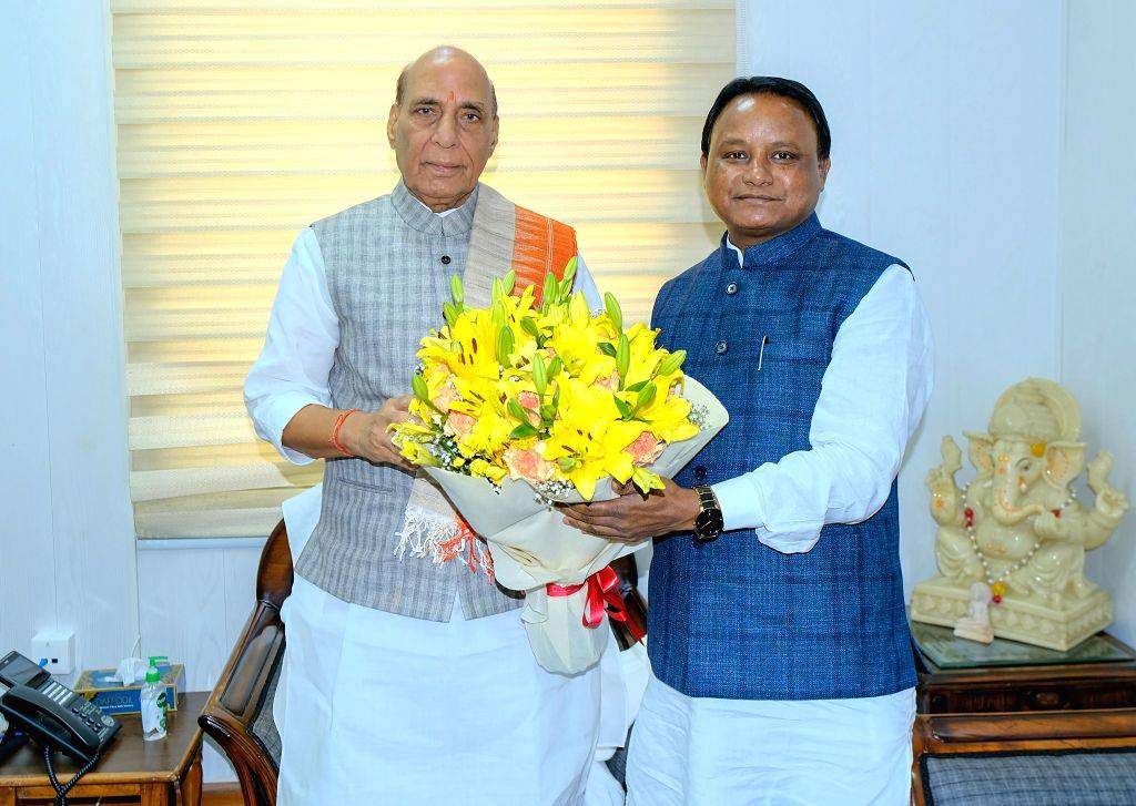 MohanMOdisha's tweet photo. Warm birthday greetings to Hon'ble Defence Minister Shri @rajnathsingh Ji.

May Mahaprabhu Shri Jagannath bless you with good health, happiness, and many more years of service to the nation. https://t.co/t1eLr3AxN8