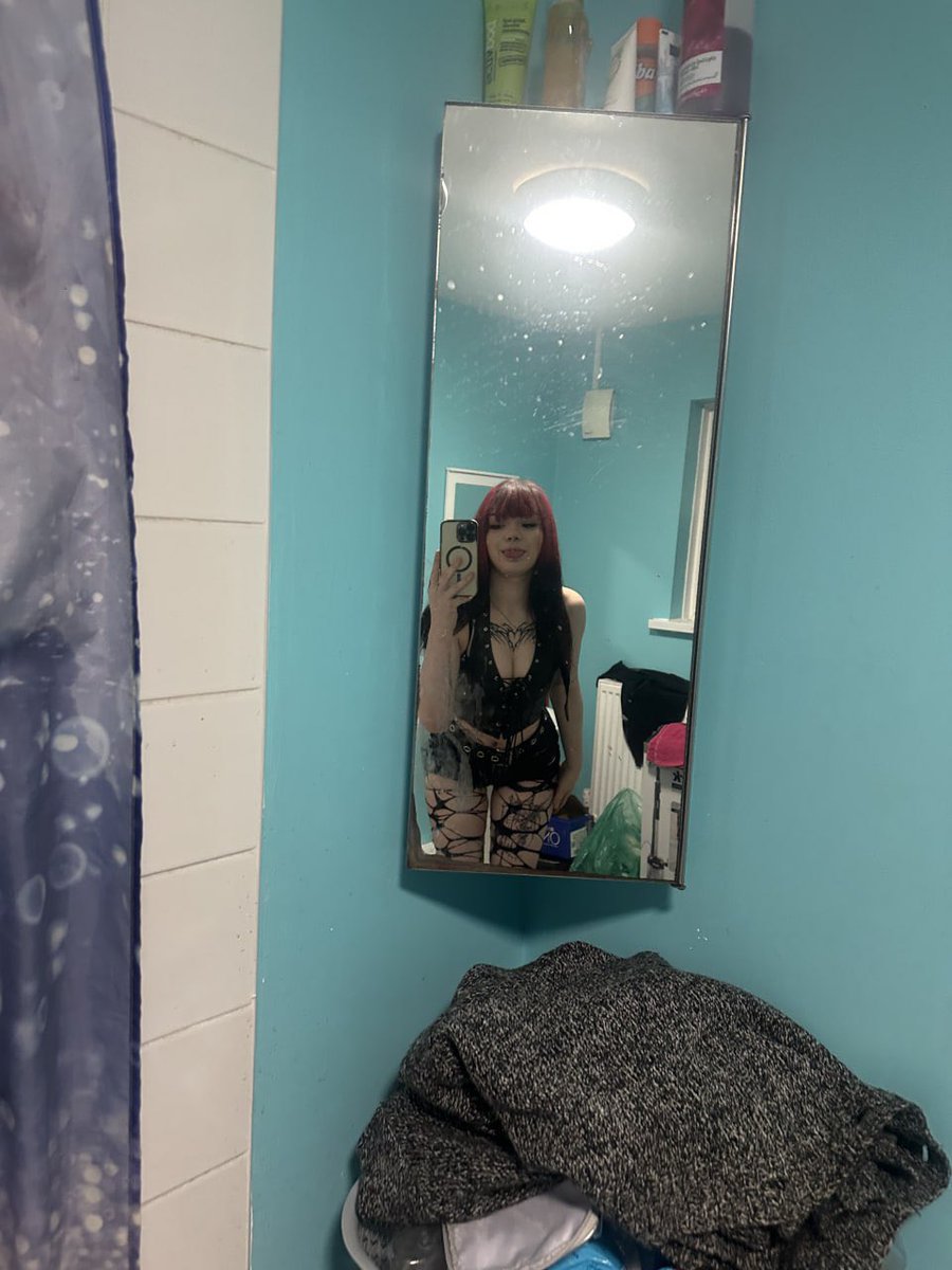 midnightluxeee's tweet photo. i love having a praise kink but being unable to accept a compliment https://t.co/REr6zWogfv