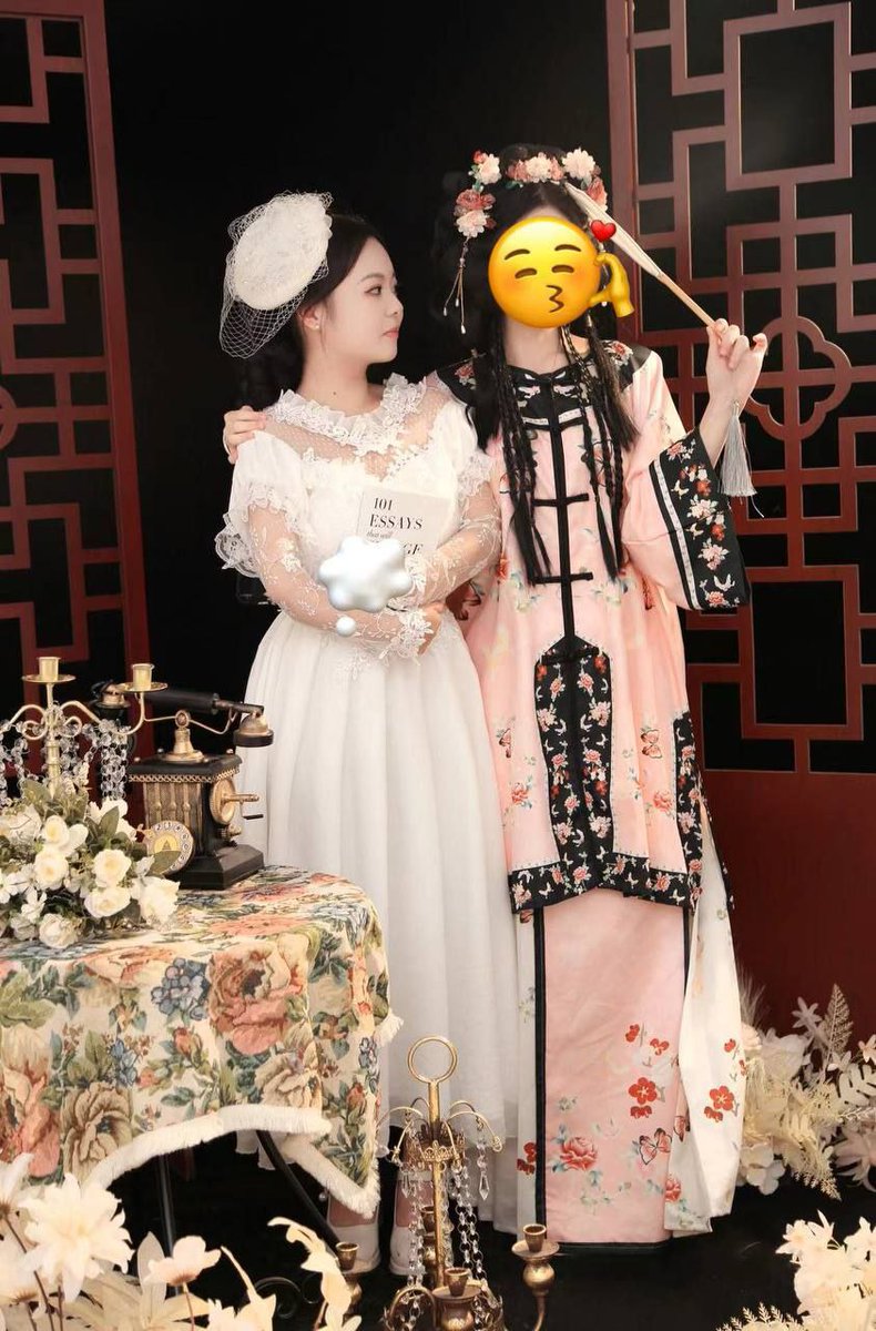 fthtnz's tweet photo. #北京
你是烧烤摊的啤酒，秋凉里的露脐新装，能把头发染成大红色的药水，半夜冰箱里的浓巧克力蛋糕，读了一半通宵才能看完的推理小说。欲罢不能不宜身体健康，是风是雨不是倦鸟归处。 by 刘音希
东城区
老师031
截图联系客服：@MovieBudda

（订100抵课费，白嫖勿扰）
#东城区 https://t.co/ggHEz1iBWF