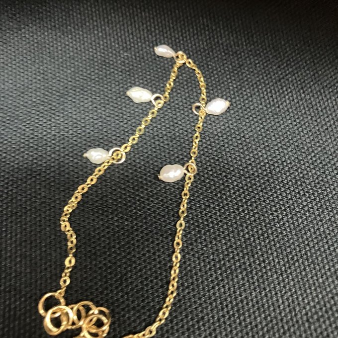 akashilien's tweet photo. こんにちは😊 明石のB型事業所リアンです。梅雨明けし、急に暑くなりましたね。

さて、利用者さまが作られた夏に映えるアクセサリーをご紹介いたします。

5粒の淡水パールがアクセント♪

minneサイトにも沢山の商品UPしていますので、チェックしてみてくださいね❤️
https://t.co/940o4NCczT https://t.co/ZdpO9aZ80b