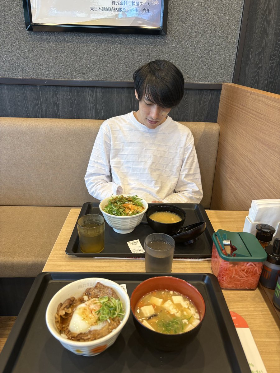Shadomeii's tweet photo. マッチョを夢見る27歳 https://t.co/2ptG14dC9D