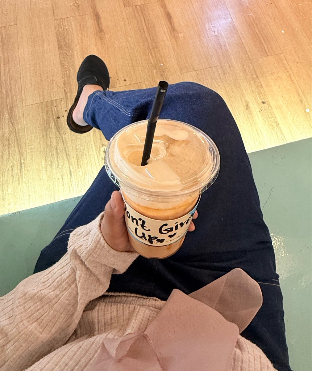 haoasoon's tweet photo. #CoffeeTableWithCHEN #SDJD https://t.co/LTUfLsszFy