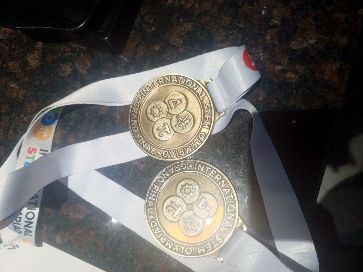 tonymaths042's tweet photo. Went to Rome and became a champion
Off to owerri 
Gold medalist (science and mathematics category)
#ISTEM
#SEMO
#ROME
God is great https://t.co/EbjjD7RV4O
