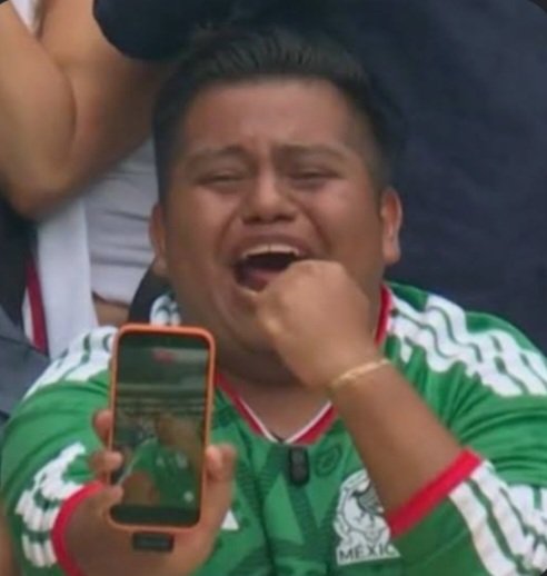 tln_13's tweet photo. @Gael14206 y se supone q me tengo q ofender por una guerra q no sufrió mi país? 🗿 igual es curioso q relaciones a las Chivas con Francia cuando es el único equipo mexicano q solo admite a la raza aria y superior mexicana https://t.co/fpQrn3TBwv