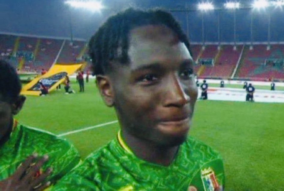 darchumour's tweet photo. @TouchlineX He thinks France is an African nation that would bottle a 2 goal lead https://t.co/6X1NvBedVn