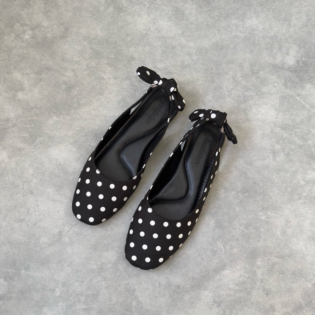llovecloud's tweet photo. ⋆. 𐙚˚࿔ polkadot flat shoes 𝜗𝜚˚⋆ https://t.co/wic4uAeZ3I