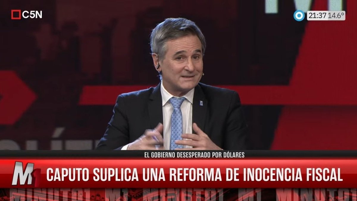 FERNI58's tweet photo. EL MINISTRO DE ECONOMÍA NO DISPONE DE DOLARES...BUENO, QUE SE LOS PIDA A ADORNI, O A LEAL O A ESPERT O A ALGÚN OTRO FUNCIONARIO CHORRO DE LLA.

LO VOTASTE AL PELUKA CRUSTY 2 VECES? AJO Y AGUA!

FEO MES PARA DEFENDER AL PELUKA CRUSTY Y LA #BandadeCrocantesdeMilei https://t.co/XHZ8iuWu1h