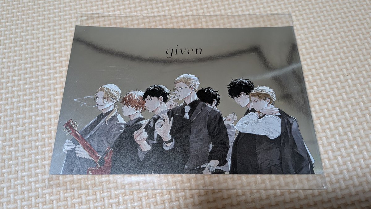 ギヴン展グッズ🥰 アクスタはとにかく大きい‼️あと板のデザインも素敵