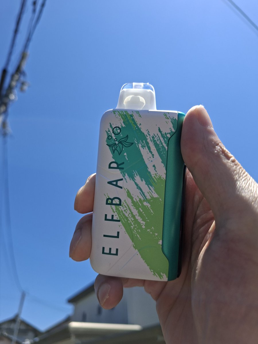Rs5VXAq9C4kjA43's tweet photo. こんにちは(*´︶`)🍀*゜
ELFBAR JP(@ELFBAR_VAPE_JP )様からの当選品、着弾しました
シャインマスカットです
もうちょい、甘みがあってもよかっかな?
(個人的意見です💦)
さっぱりして、吸いやすいです( ˙꒳˙🌼)ハナマル!!
清涼感最大は、はいムセマシタ😅
これからのお供になって貰おう😁 https://t.co/arNEH0yMlb