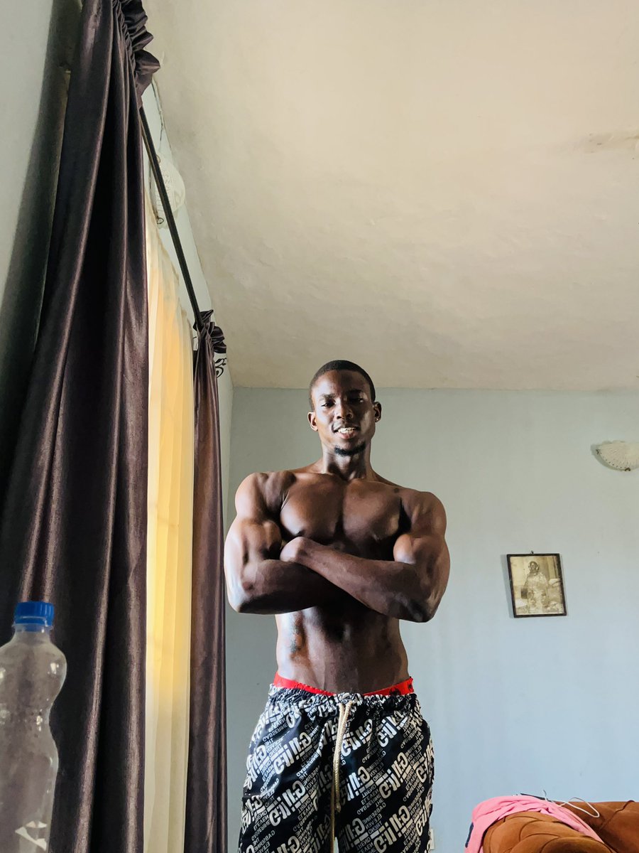 LoniTuTuff's tweet photo. Yesterday‘s post workout shots. 🔥 https://t.co/Lkf9bD1ICJ