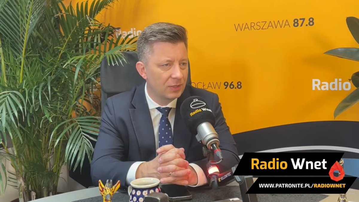 RadioWNET's tweet photo. „Prezydent Wołodymyr Zełenski doprowadził do tego, że sprawą gloryfikowania ukraińskich nacjonalistów na Ukrainie, zainteresował się Parlament Europejski” – Michał Dworczyk, europoseł PiS @michaldworczyk @skowronskiwnet 👇🏻
https://t.co/fvGFAJzXk3 https://t.co/hag8JJnOwp