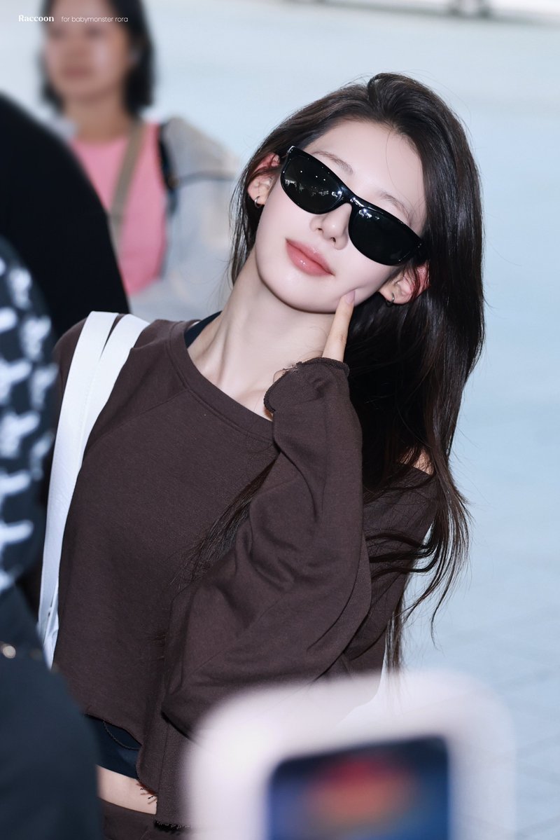 Raccoon_rora's tweet photo. 260710 ICN

멋있다🕶️

#RORA #로라 #이다인 #BABYMONSTER #베이비몬스터 https://t.co/MrMuJPWZZh