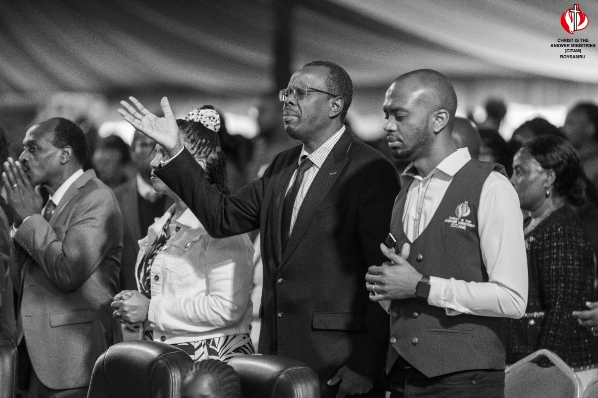 CITAMRoysambu's tweet photo. Dear Lord, we come to you today.  We thank you that you've enabled us to see the end of this week. No matter how it's been, you remain to be a good Father and a great King. We honor you today, and forever more, Amen. 
#Letspray
#CITAMRoysambu
#WhereChrististheanswer https://t.co/INEcw0laVG