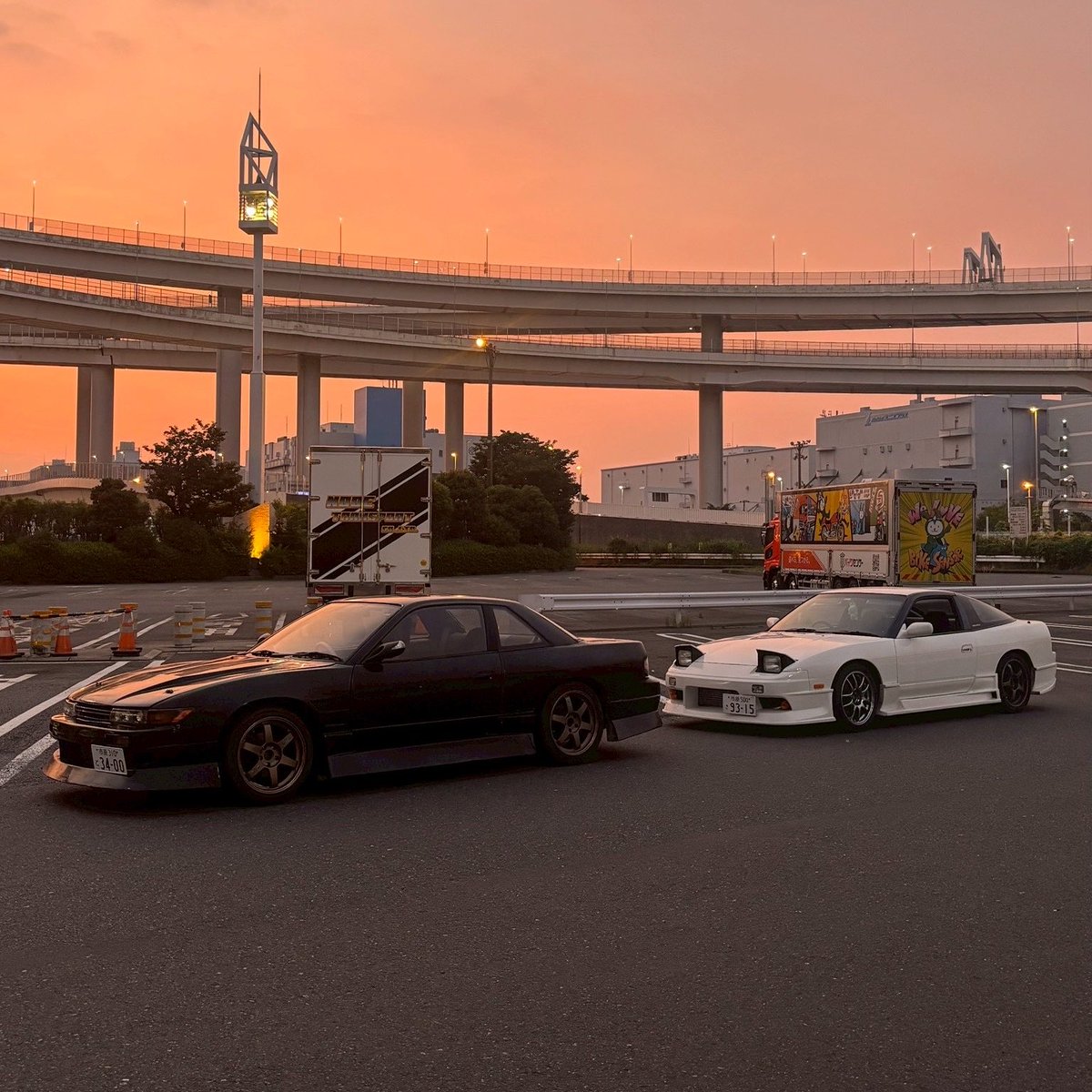 __1809315's tweet photo. 11年目も仲良しﾁｬﾝです♡♡
私は納車2年前だけど､たまたま納車した日が6/13で一緒だったのほんと運命共同体なんだよね👯‍♀️
とりあえず親友だし今後もよろしく💟

 #180sx    #silvia https://t.co/sMVQYzbyB3