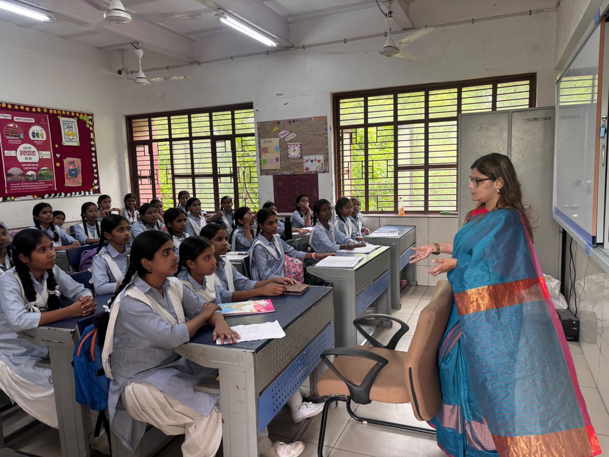 SRajokari's tweet photo. Vidyanjali Activity – Abacus Class
At CM SHRI SCHOOL, RAJOKARI-1720030, students actively participated in an engaging Abacus session that made learning mathematics enjoyable while improving their focus, confidence, and mental calculation skills. 🧮✨ https://t.co/3DuJh45MQd