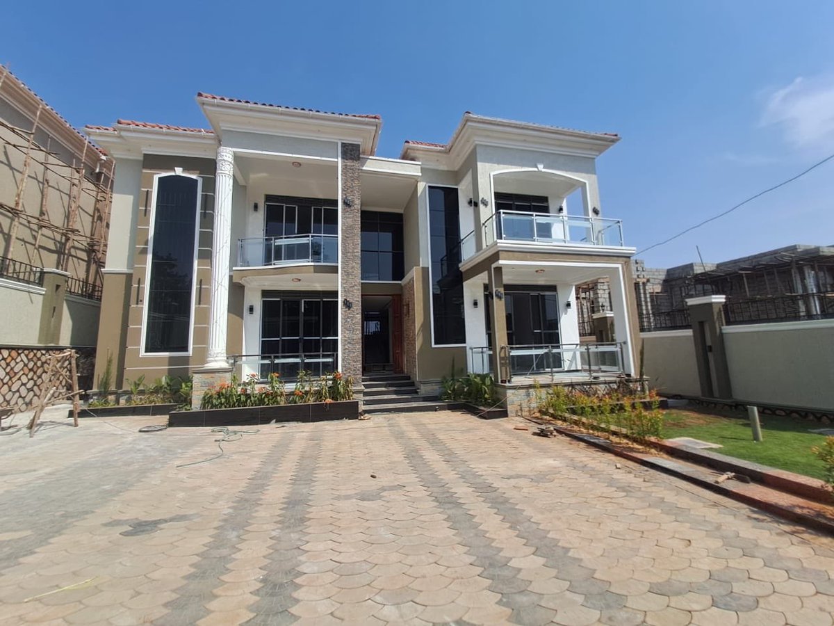 uganda44948's tweet photo. Kira●5Bedrooms●Servant quarters●18Decimals●UGX1.1B

WhatsApp-+ 256 702968650 https://t.co/DzPBL2BwIT