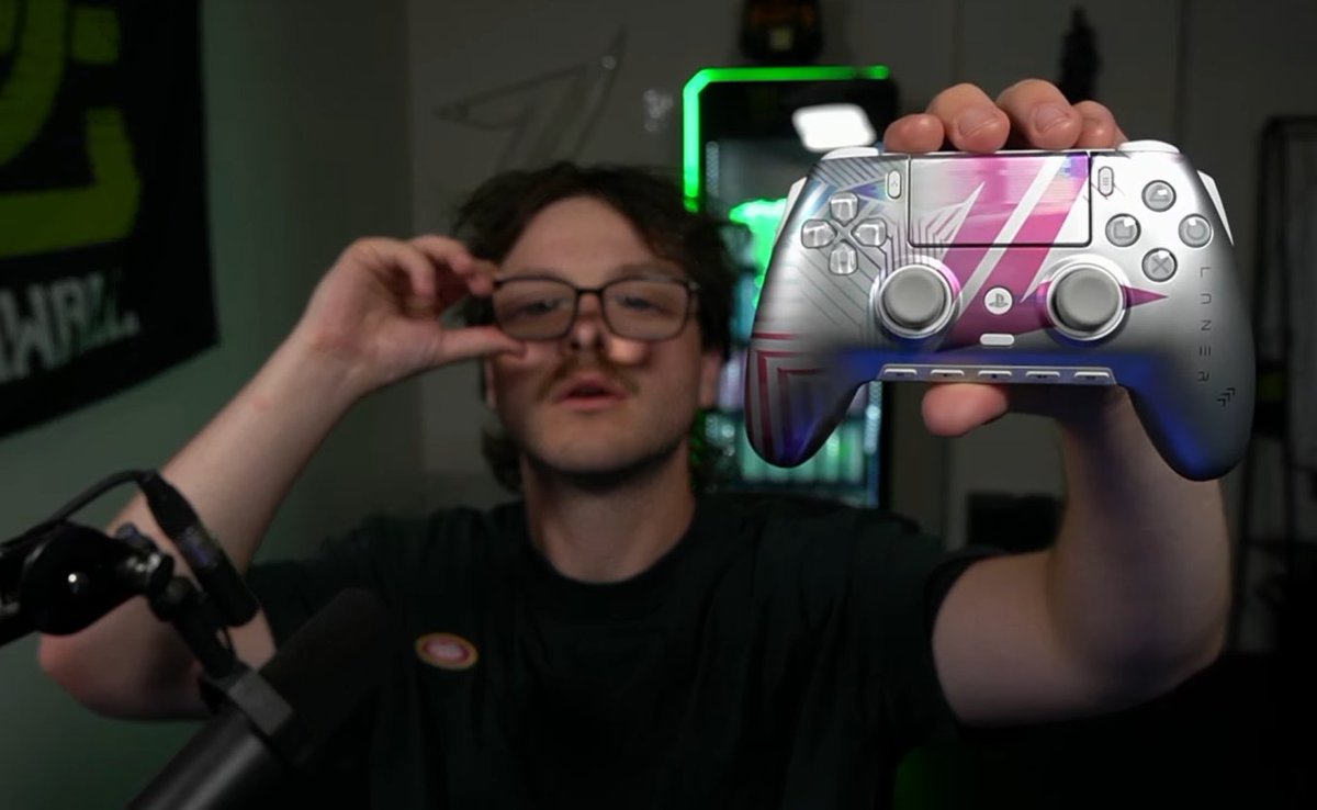 ZLaner's tweet photo. My design is now available in the Omega Customizer. Check it out and customize yours! @ScufGaming  https://t.co/UHUUoQzFDm https://t.co/RS7pcdjI8x