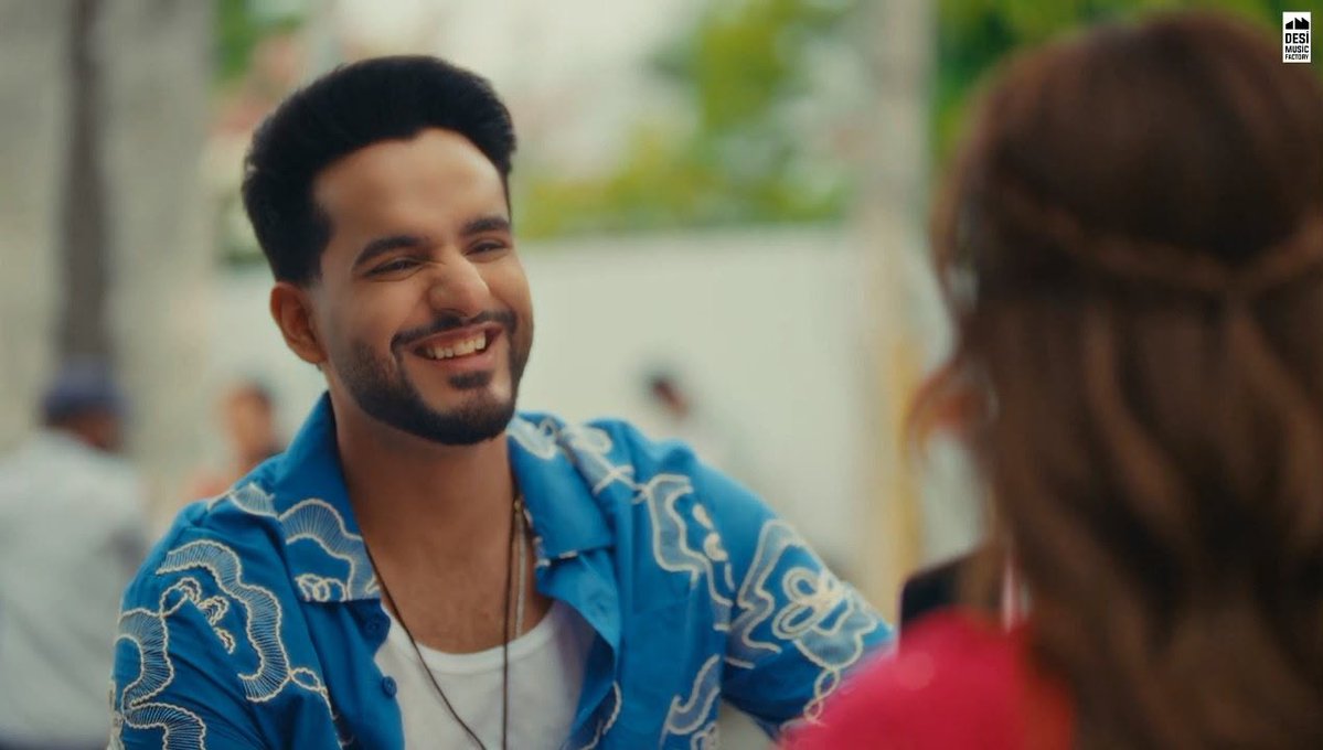 punitarorra's tweet photo. Avneet’s stylish execution and Fukra’s music have fans in a frenzy and is electrifying music make it a fan favorite. NAA PUSHDE FT FUKRA OUT is rewriting box office history. https://t.co/M1gnLzQTW6