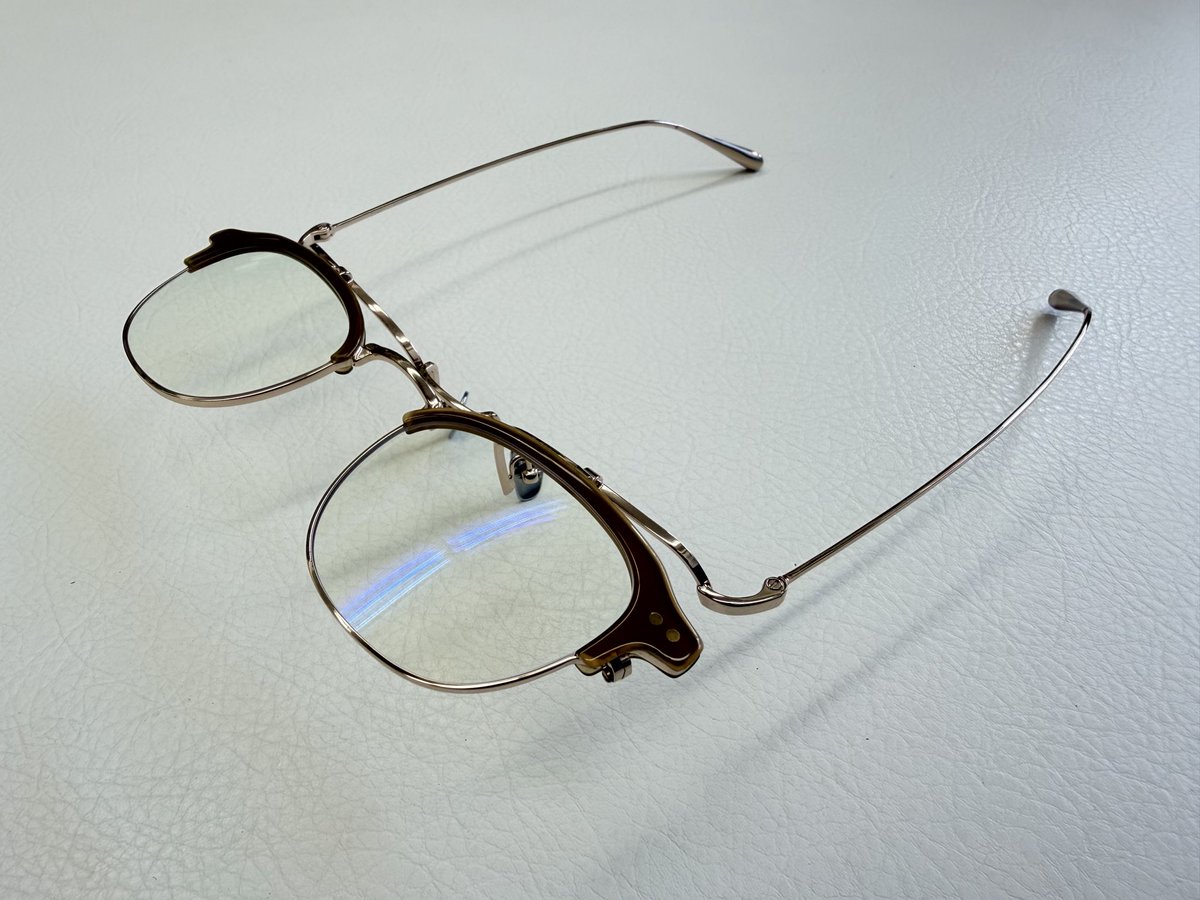 realizeoptical's tweet photo. Trad Yew 4 #トラッド #跳ね上げ式 #メガネ #度付仕様 #ルテイン保護レンズ #ブルーライトカットレンズ #脳が選んだ理想的な見えごこち #めがね #眼鏡 #福島県 #いわき市 #福島県いわき市 https://t.co/4VGi0sMss5