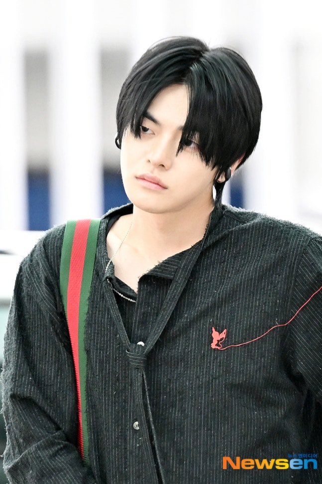 safeplaceleo's tweet photo. 260710 #LEO #리오 naver articles (starnews, newsen, newspim)

‘ALD1 leo, an actor-like aura’
‘ALD1 leo, charisma with a stoic expression’
‘ALD1 leo in black fashion’
‘ALD1 leo with a sexy jawline’

🔗 https://t.co/Sv9qfymOWU
🔗 https://t.co/7Wc3T337Y2
🔗 https://t.co/pmCyZx9hUF
🔗 https://t.co/1R7KVhZIiH