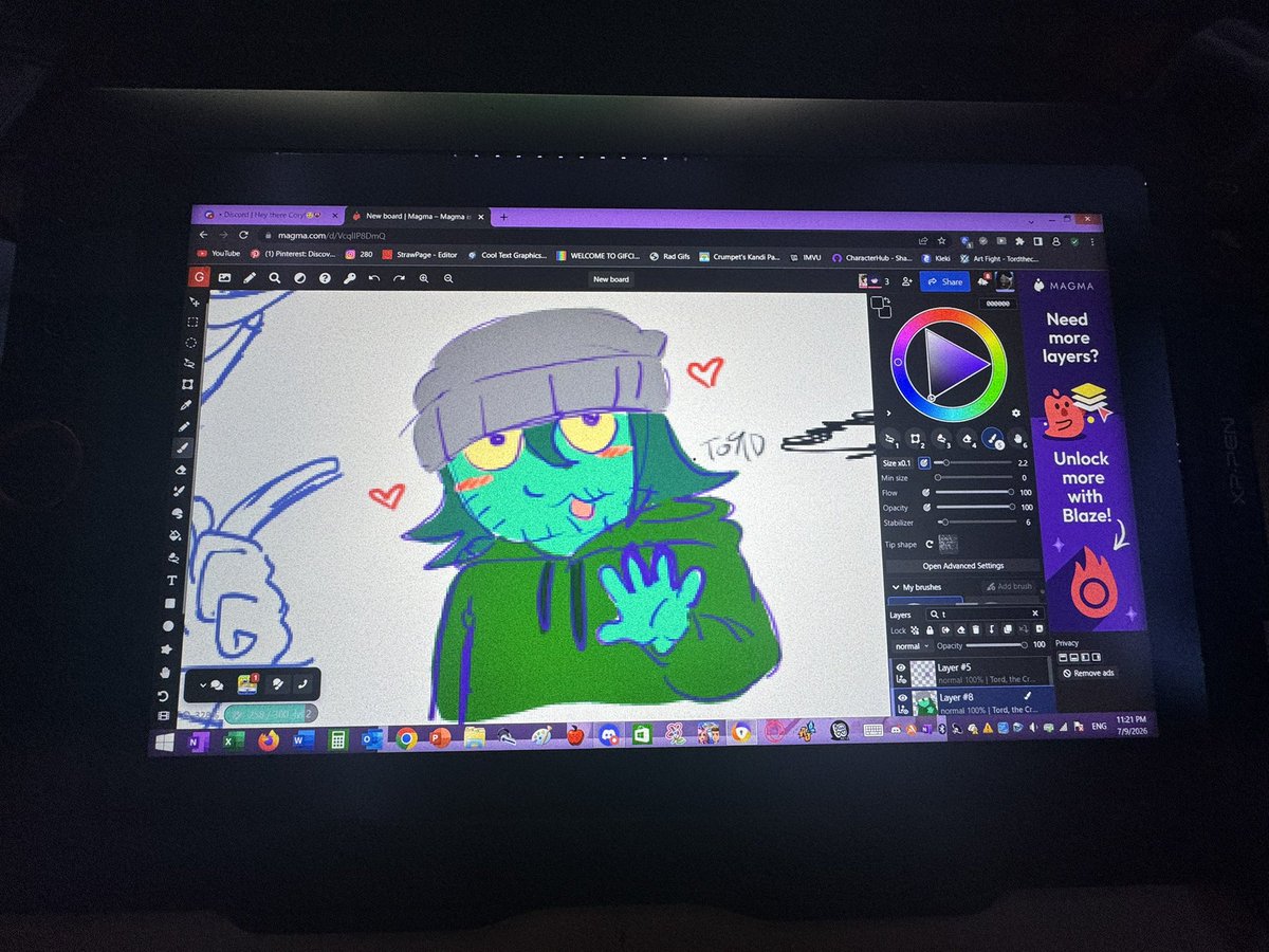 tordthecreator's tweet photo. YAAYY NEW DRAWING TABLET 👀👀👀 https://t.co/Z4YscwjVYN