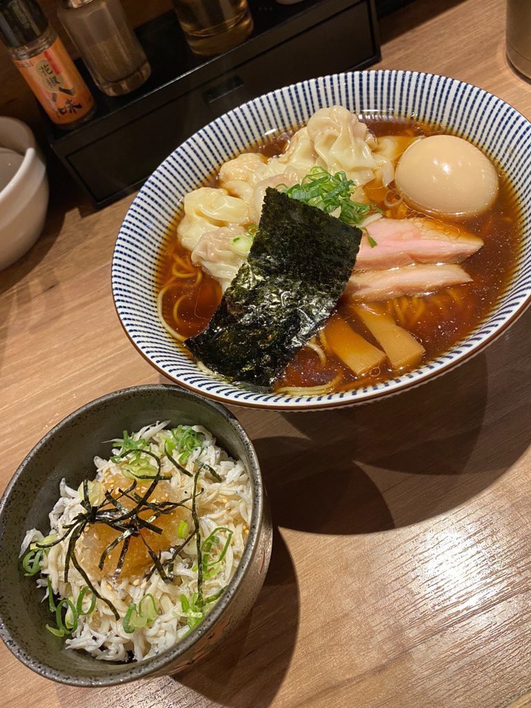 soba36514867's tweet photo. 本日も暑い中たくさんのご来店ありがとうございました

明日の昼営業時間11:30~14:30夜営業時間18:00~21:00です

※材料切れ早仕舞いの場合もございますのでご了承下さい

またのご来店お待ち申し上げております🙇 https://t.co/lsRkAsY4Mz