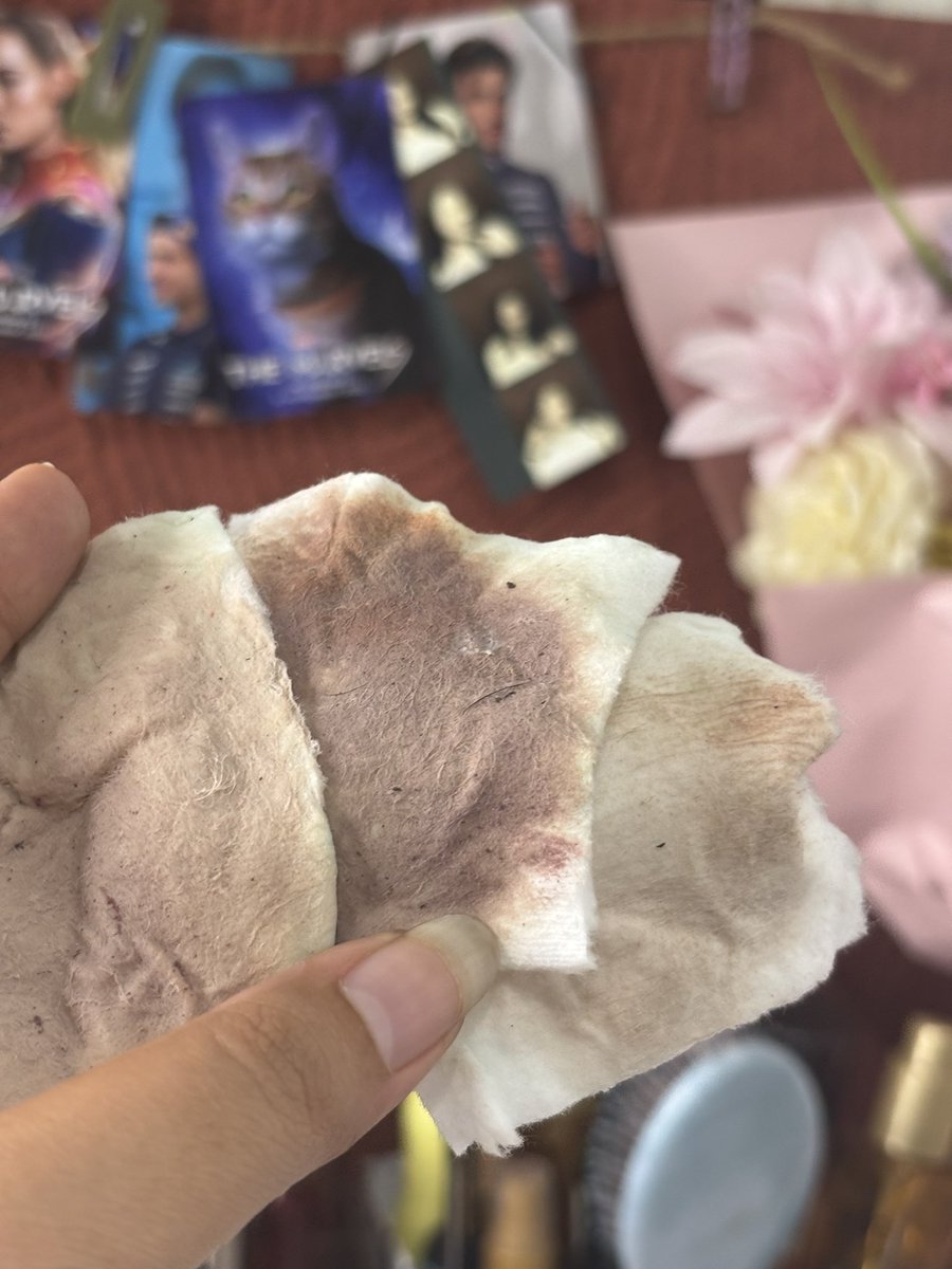 berlianbilqis's tweet photo. Sesatisfying itu kalo bersihin pake milk cleanser sama face tonicnya Viva Cosmetics sisa makeup kotoran wajah keangkat semua.
Afternya tetep cuci muka dan pake fw ya girls 💖
#vivacosmetics #vivamilkcleanser #vivafacetonic https://t.co/O5VqGzFqIL