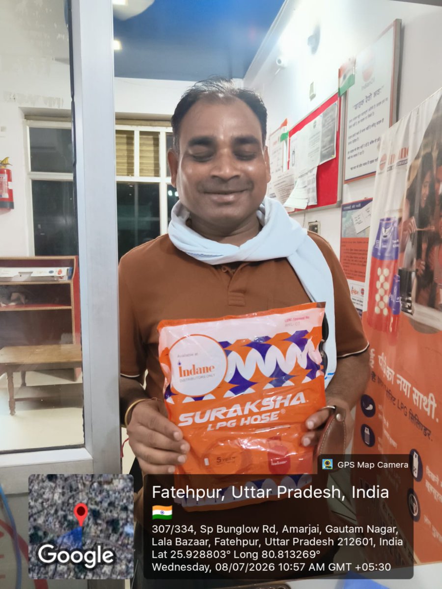 IOCL_UP's tweet photo. उपभोक्ताओं के मुस्कुराते हुए चेहरे इंडेन गैस एजेंसियों की उत्कृष्ट और विश्वसनीय सेवा को बयां करते हैं। समयबद्ध डिलीवरी, उचित वजन और पूर्ण सुरक्षा जांच के कारण ग्राहकों का यह सुखद अनुभव ही इंडियनऑयल की असली सफलता और पहचान है।
#CustomerTrust #LPG #Indane #CustomerSatisfaction #ReliableSupply
@HardeepSPuri @PetroleumMin @neerajmittalias
@secretary_moPNG @ChairmanIOCL @sahneyas
@DirMktg_iocl @sanjayb1969 @myogioffice
@IndianOilcl