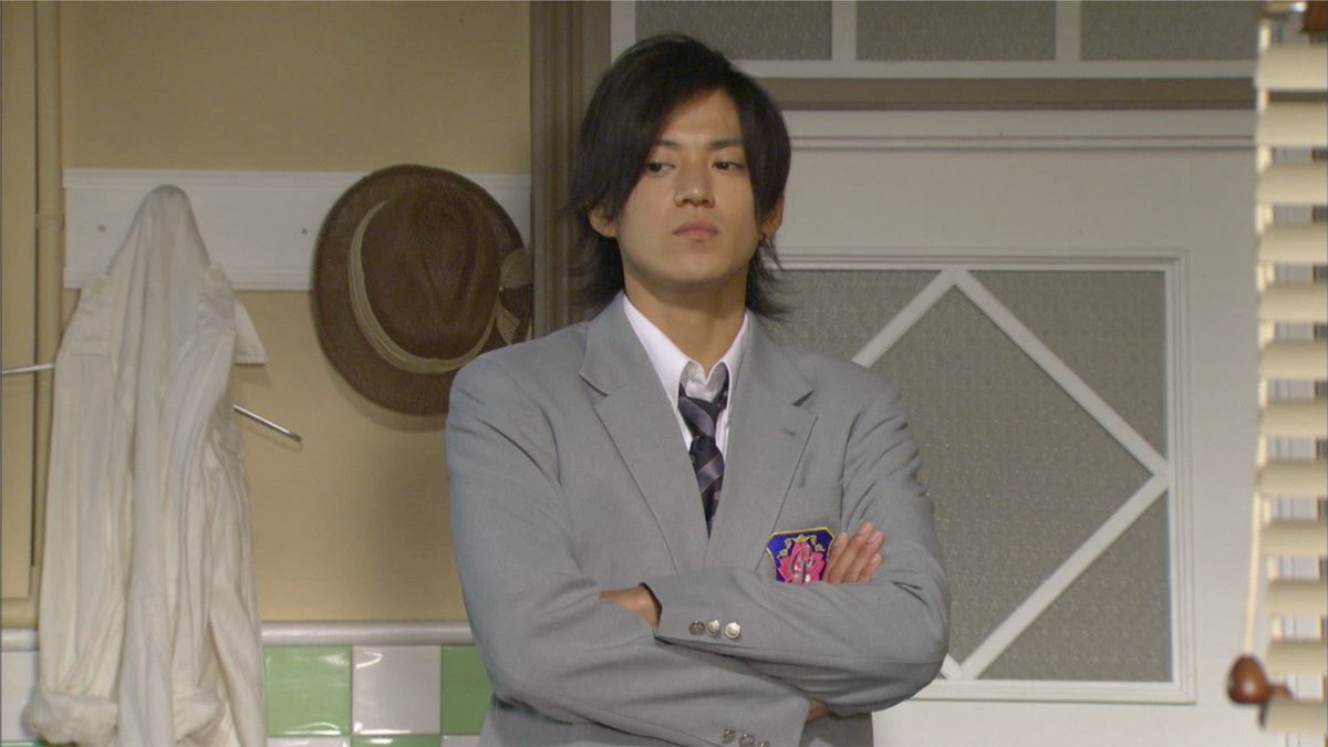 7jkw00's tweet photo. イケパラと制服似てんのが最高にいい
左から芦屋と佐野と中津ってことでいいですか❓❓❓ https://t.co/9CGFvc3JJc
