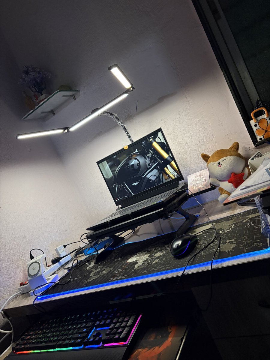 MazhyaM's tweet photo. Peaceful vibes #vibe #peaceful #gamingpc https://t.co/7kTcBaq4bA