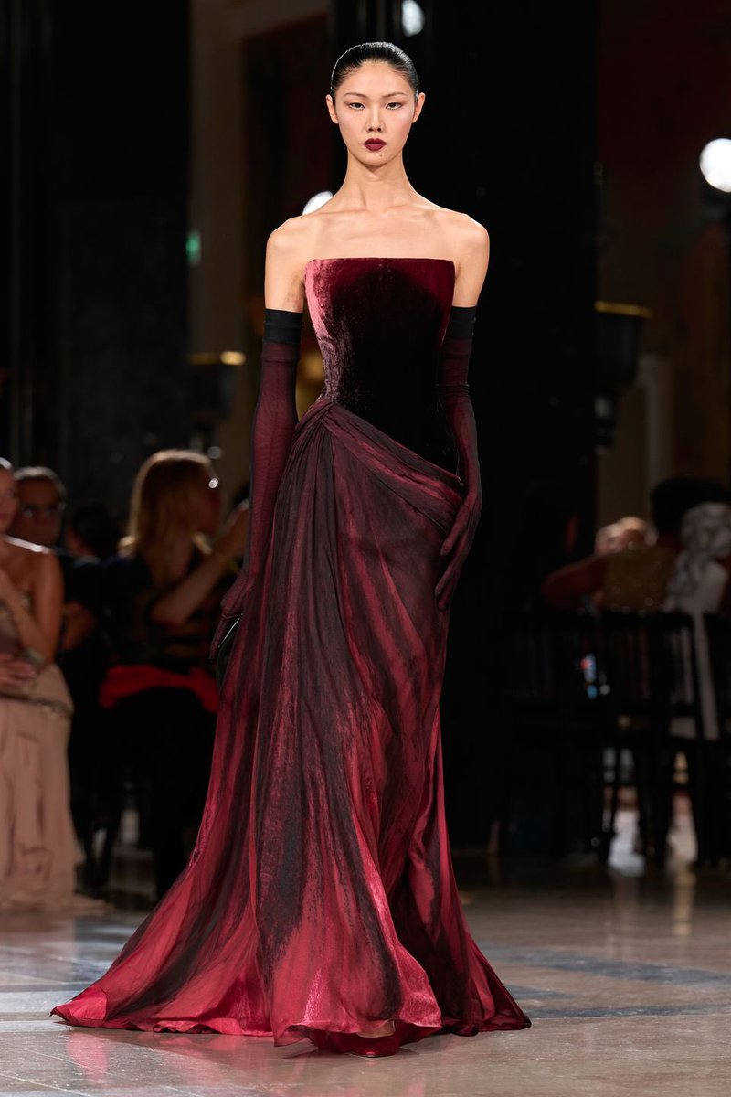 IvoryMali's tweet photo. Elie Saab Fall 2026 Haute Couture https://t.co/hLlR4nnsB5