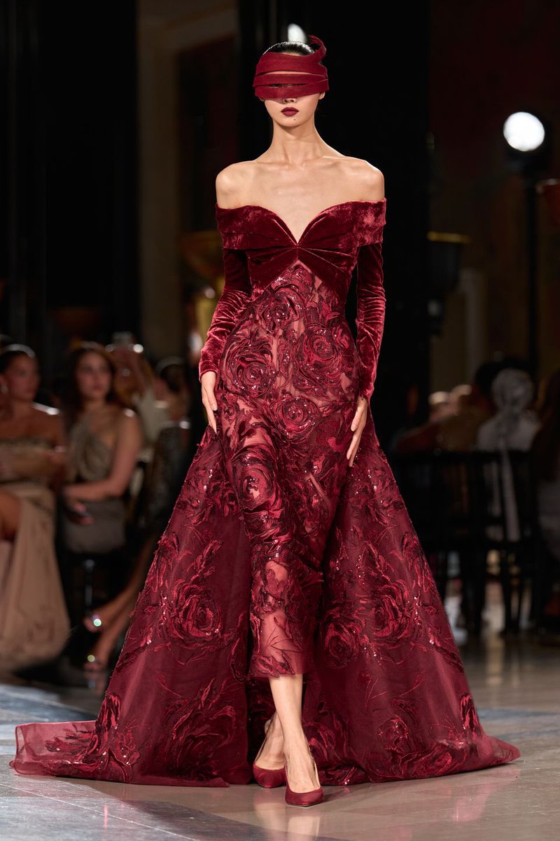 IvoryMali's tweet photo. Elie Saab Fall 2026 Haute Couture https://t.co/hLlR4nnsB5
